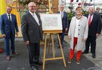 In einem sehr schönen Rahmen auf der Landesgartenschau Ingolstadt hat Bayerns Umweltminister Thorsten Glauber Roland Albert und Dagmar Voß gewürdigt.