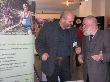 Andreas Reichenbcher im Gesprch mit dem Saalfelder Brgermeister Matthias Graul