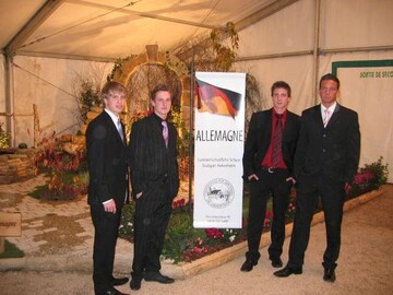 Azubis v. l.: Julian Spangenberg, Tim Rainer, Florian Heinrich, Felix Grupp
