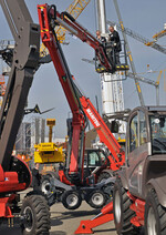 Voll belegtes Messegelände: Insgesamt 235 Aussteller trafen sich in Bern in Rufweite des legendären Wankdorf-Stadions. (Bild: jz)