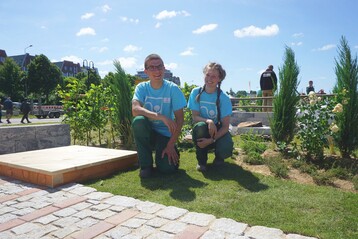 So sehen Sieger aus: Kassandra Eirich und Sven Lehnhardt aus Rostock sind die Gewinner des Landschaftsgrtner-Cups Nord 2017 und die neuen Landesmeister Mecklenburg-Vorpommerns.