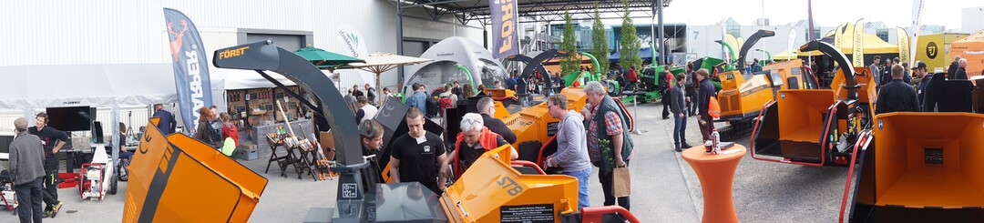 Auf der Messe der Deutschen Baumpflegetage prsentierten 140 Aussteller Innovationen in den Bereichen Baumpflege und Klettertechnik.