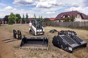 Bobcat bringt neue Stage-V-Teleskoplader und Stage-V-Versionen der Kompaktraupenladermodelle T450 und T590 an den Start. 
