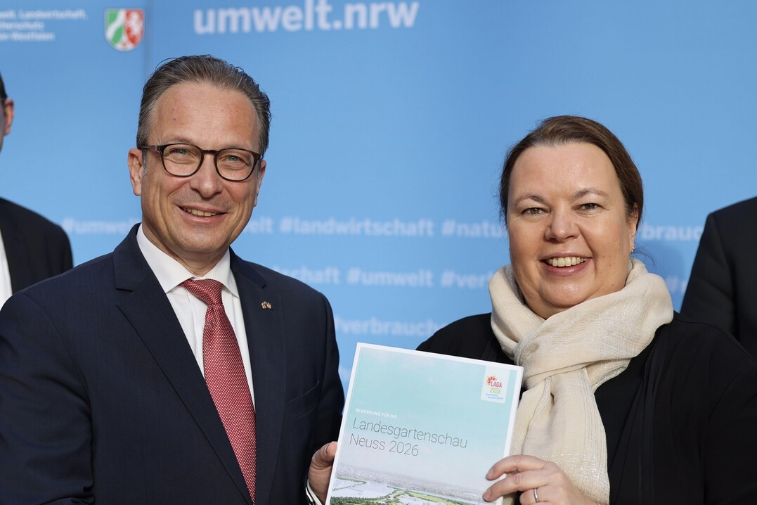 Reiner Breuer, Bürgermeister von Neuss, und NRW-Umweltministerin Ursula Heinen-Esser