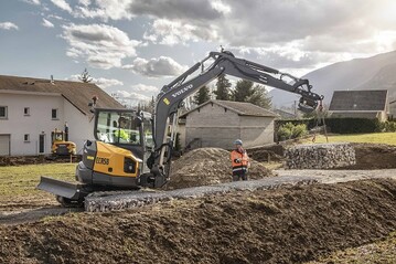 Der neue Kurzheckbagger ECR58 von Volvo Construction Equipment (Volvo CE)