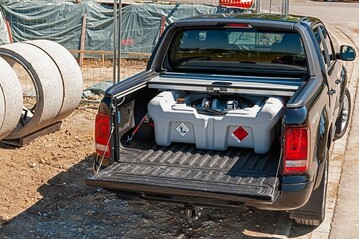 Flacher Dieseltank fr Pick-up mit komfortabler Bedienung: der DT MOBIL EASY Pick-up mit 210 l Fllvolumen 