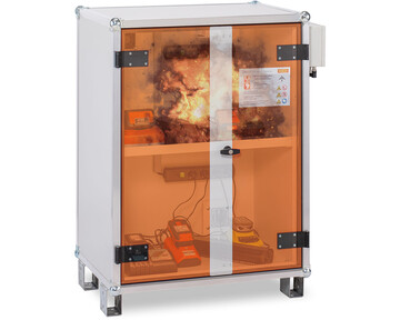Innere Sicherheit gestrkt, Batteriebrandtest im Lade-/Lagerschrank ist jetzt vorgeschrieben.