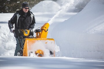 Inspiriert vom Bergbau bahnen sich die neuen Modelle der Cub Cadet 3X Serie dank dreistufigem Frssystem ihren Weg  selbst durch verharschten und nassen Schnee. 