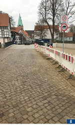 ... die Einfahrt in die Altstadt von Lemgo eine Herausforderung.