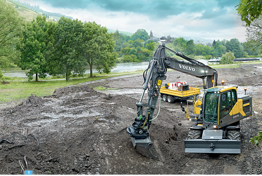 Bagger, Gertetrger, Zugmaschine – der 16-Tonner Volvo EW160E beweist die bekannte Vielseitigkeit des Maschinenkonzepts.