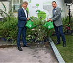 Michael Hink und Kai-Uwe Seydell empfingen Staatssekretärin Friedlinde Gurr-Hirsch im Pop-up-Park in Karlsruhe.