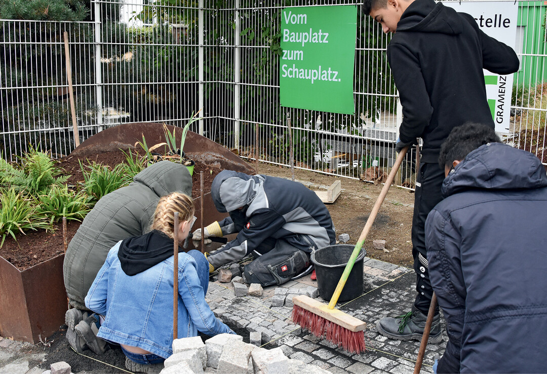 Die Aus- und Weiterbildung spielt für das Wachstum der GaLaBau-Branche eine wichtige Rolle.