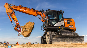 Der Mobilbagger Hitachi ZX140 W (Kiesel) und das Schwestermodell ZX145 auf Raupen sind mit Deutz-Motoren plus DOC, DPF und SCR-System auf Stufe V vorbereitet.