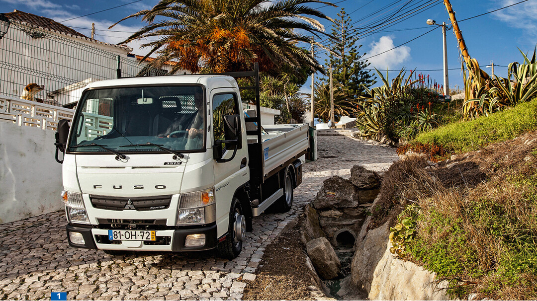 Zustzlich zum Dieselantrieb gibt es beim Fuso Canter eine Eco-Hybrid- und eine Elektroversion.