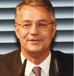 Kurz geschasst, dann doch weiter im Amt: Gunther Adler