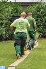 Sie arbeiten in der Pflege bei Privatkunden (Gartenpflege-ABO") ebenso, wie ...