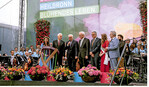 Große Bühne mit Bundes- und Ministerpräsident: BuGa-Heilbronn