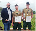 BGL-Vize Jan Paul beglückwünschte Pascal Rohr und Josa Jeremias Jütten zum Titel in Sachsen-Anhalt.