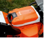 Der neue Universalakku für Rückentragegestell und Rasenmäher wird in Waiblingen gefertigt.