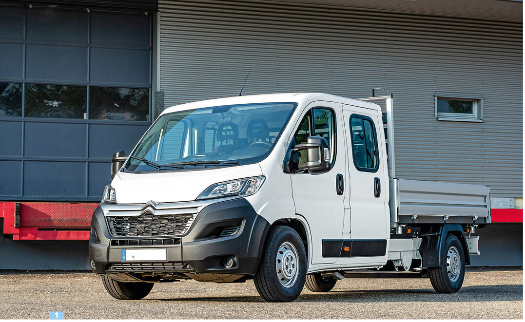 Den neuen Jumper gibt es mit 2-l-Blue-HDi-Dieselmotoren (Euro 6d-Temp).