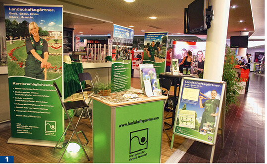 Mit einem Stand auf einer Jobmesse lassen sich Interessenten fr die eigenen Ausbildungspltze gewinnen.