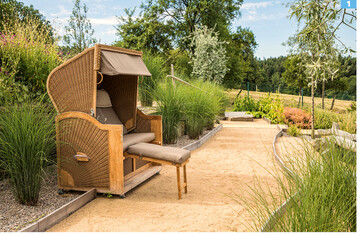 Anfangs war nur eine Terrasse geplant – daraus wurde ein Garten mit unterschiedlichsten Gartenrumen auf rund 4.000 m².