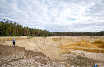 Regionale Rohstoffe wie Kies und Sand  hier bei Godelmann  verbessern die Umweltbilanz der Produkte.