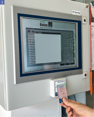  Volldigitalisiertes Lager: Bei Balzer loggt man sich per RFID-Chip auf dem Fhrerschein ins System ein . 