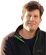 Jonas Reif ist seit 2019 Professor für Pflanzenverwendung an der FH Erfurt. Zuvor war er Chefredakteur der Gartenpraxis. In DEGA stellt der Pflanzenexperte Arten und Sorten vor, die man unbedingt kennen sollte.