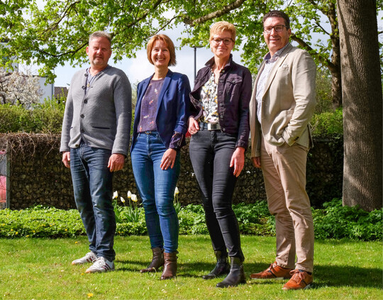 Mitglieder der Arbeitsgruppe Qualittssicherung des Verbands GaLaBau Bayern, v. l.: Wolfgang Endlich, Vera Gloeckner, Claudia Marter, Josef Bullinger. Nicht im Bild: Armin Knauer