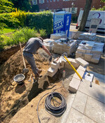 9) Im Juni war das Ganze noch im Bau.