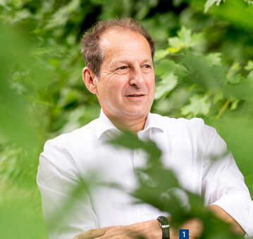 Thomas Banzhaf hat das operative Geschft an seinen Nachfolger abgegeben und widmet sich intensiv dem Ehrenamt.