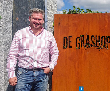 Unternehmer Christian Kron ist der Kopf hinter De Grashoppers in Schwerin (QR-Code: Interview).