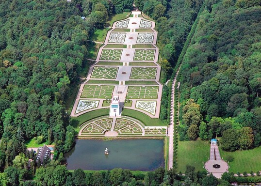 Der restaurierte Barockgarten von Schloss Gottorf ist eine der Attraktionen der ersten Landesgartenschau Schleswig-Holsteins