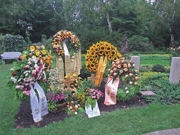Blumen trsten: Eine Beisetzung ohne Blumen ist fr viele Menschen besonders traurig