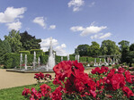 Die großen Wasserspiele im Ostdeutschen Rosengarten Forst