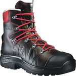 Bei Außeneinsätzen mit Kettensäge stehen Grünprofis im Protector Light von Haix (Schnittschutzklasse 1) ganz sicher. Aber der Nubuklederschuh ist dank Lederfutter und durchtrittsicherer Kevlar-Einlage auch komfortabel