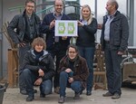 Initiator Albrecht Bühler (Mitte) neben seinen Mitstreitern Jochen Thomann aus Bitz (links) und Niels Thomas aus Schwäbisch Hall, Tanja Mensen von der Agentur Tatendrang aus Köln und den Auszubildenden Manuel Colaianni und Franziska Wagner