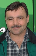 1 Joachim Heinkel testet für Kübler neue Berufskleidungskollektionen