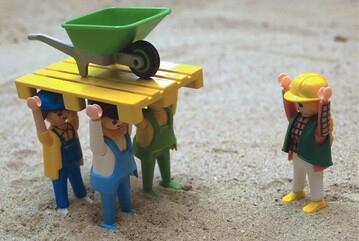 Manche Mitarbeiter arbeiten etwas umstndlich  da tun Erklrungen wirklich not