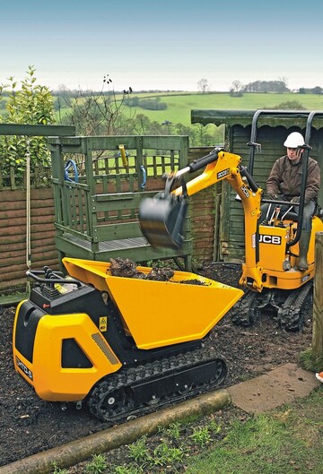 1 JCB konzentriert sein aktuelles Angebot auf den Dumpster HTD 5 (Diesel). Seine Hochkippmulde erreicht 1 450 mm Auskipphhe