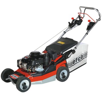 1 Serienmig mit Mulchmesser und Mulchstopfen: der Premiummher Efco MR 55 HXF mit einem langlebigen Honda-GXV-Motor