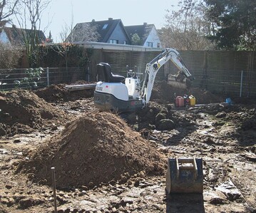 Wird im Vorfeld (auch vertraglich) auf mgliche Probleme wie eingeschrnkte Zufahrtsmglichkeiten hingewiesen, ist die nachtrgliche Anzeige einer Behinderung aus diesem Grund nicht zulssig.