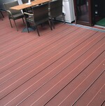 Terrassenbelag aus Kunststoff