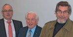 Prof. Alfred Niesel (M.) und Prof. Walther Menzinger (r.)