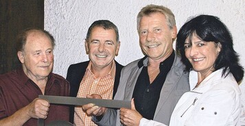 Eberhard (l.), Roman (2. v. r.) und Sonja Brstle