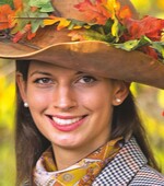 Baumkönigin wirbt für Baum des Jahres