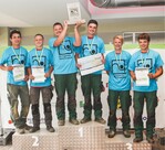 2 Martin Luyven und Hendrik Bogie (Mitte) gewannen in NRW vor Julius Mitzlaff (l.) und Leon Fieseler (2. v. l.) sowie Joshua Lenze (2. v. r.) und Robin Belke (r.).