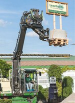 Das Bagger-Ballett bei der großen Feier „LeoLive 2016“.