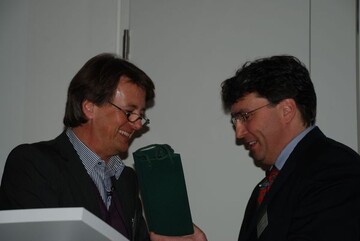 Fachliches Gipfeltreffen: Prof. dr. Rudolf Haderstorfer (HS Weihenstephan) und Prof. Martin Thieme-Hack (HS Osnabrck)